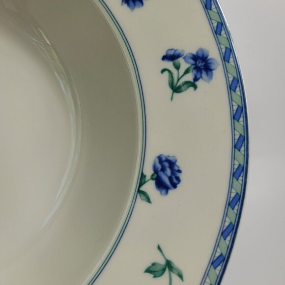 Mikasa Blue Medley Ultima Plus Serving Bowl 10 Inch White Blue Flowers HK 243 - Picture 4 of 8